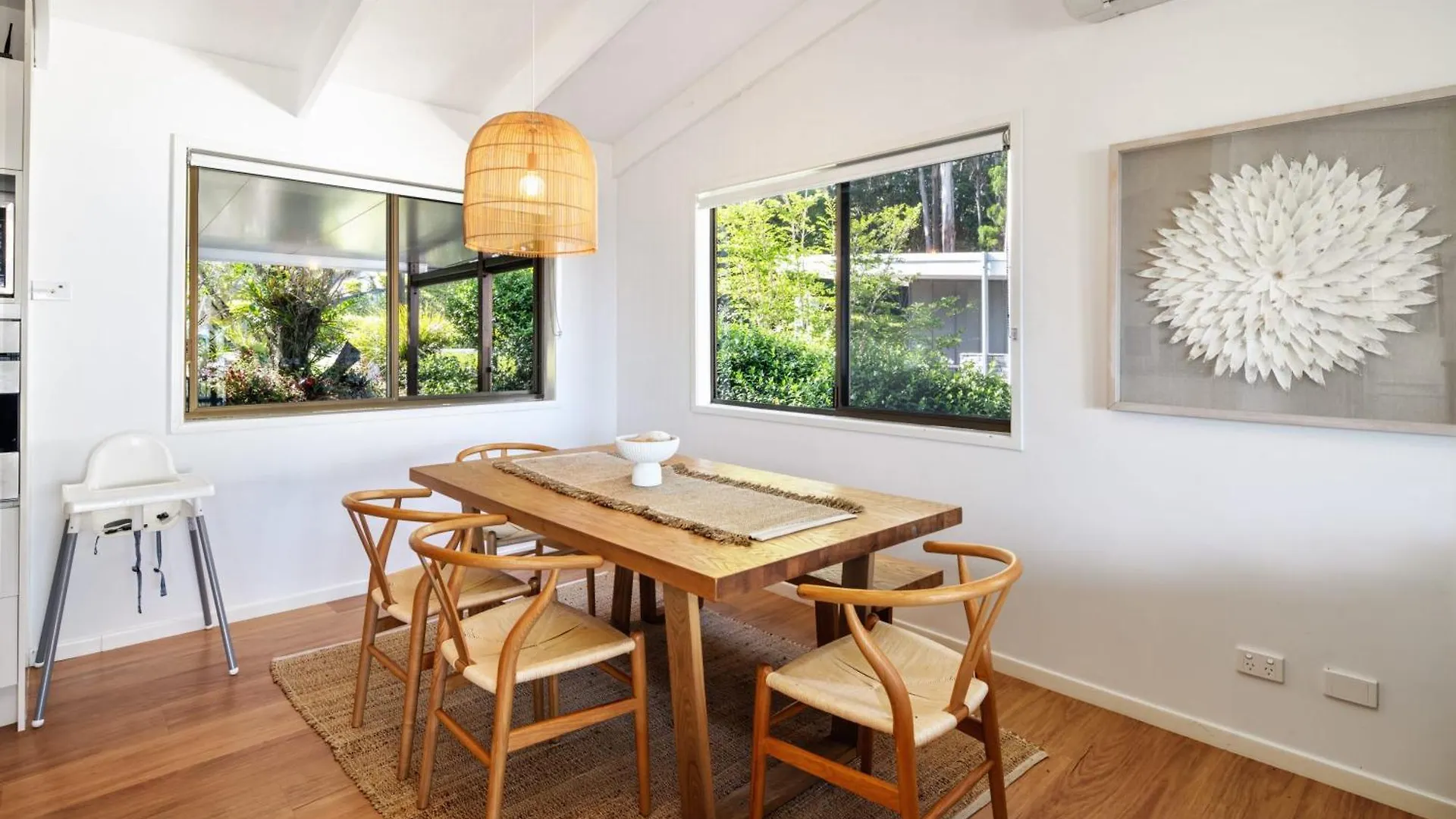 Montville Retreat With Hinterland & Coastal Views Hébergement de vacances